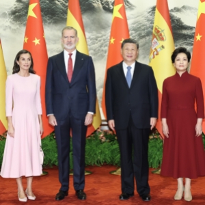 习近平会见西班牙国王费利佩六世